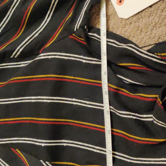 BillaBong Secret Tells Wrap Top - Picture 4 of 6